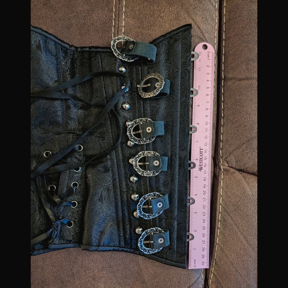 Neo PIRATE Black Brocade Studded Underbust Corset Size 32 Inch -BRAND NEW - LARP - Picture 5 of 6